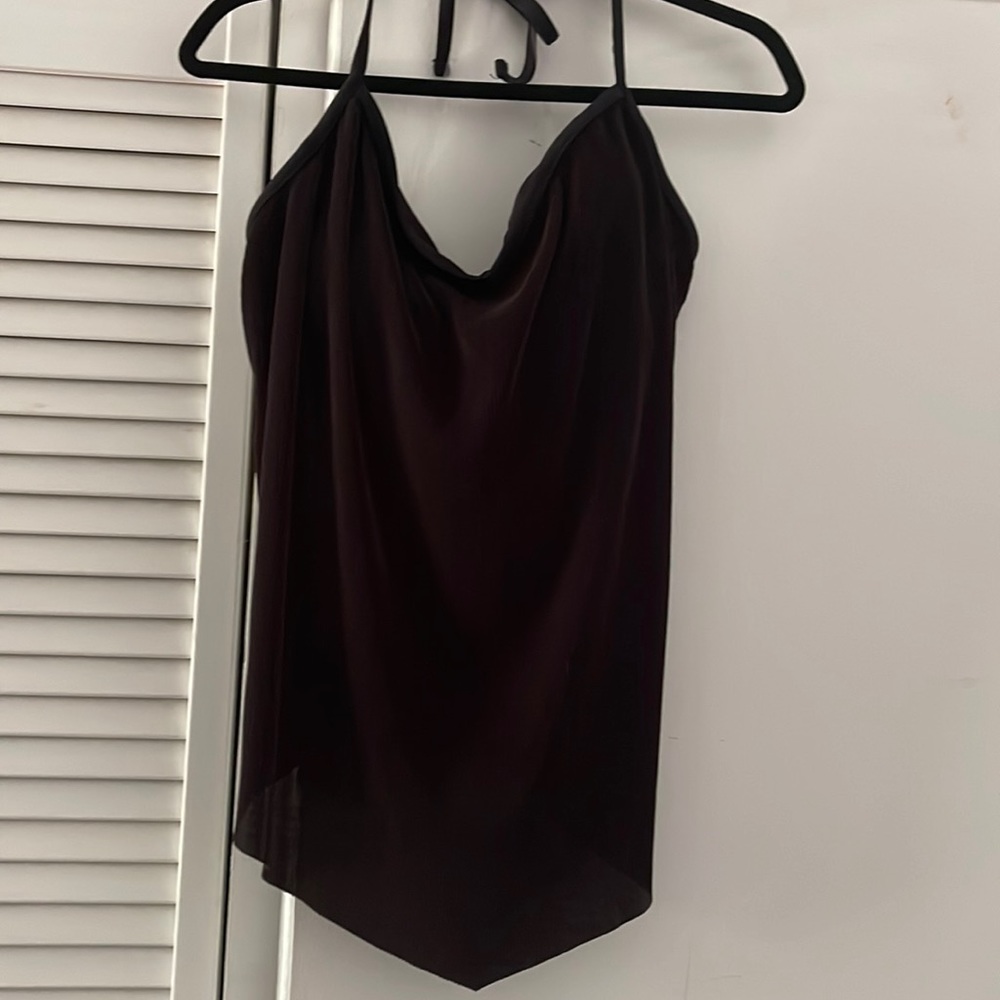 Black flows swim top